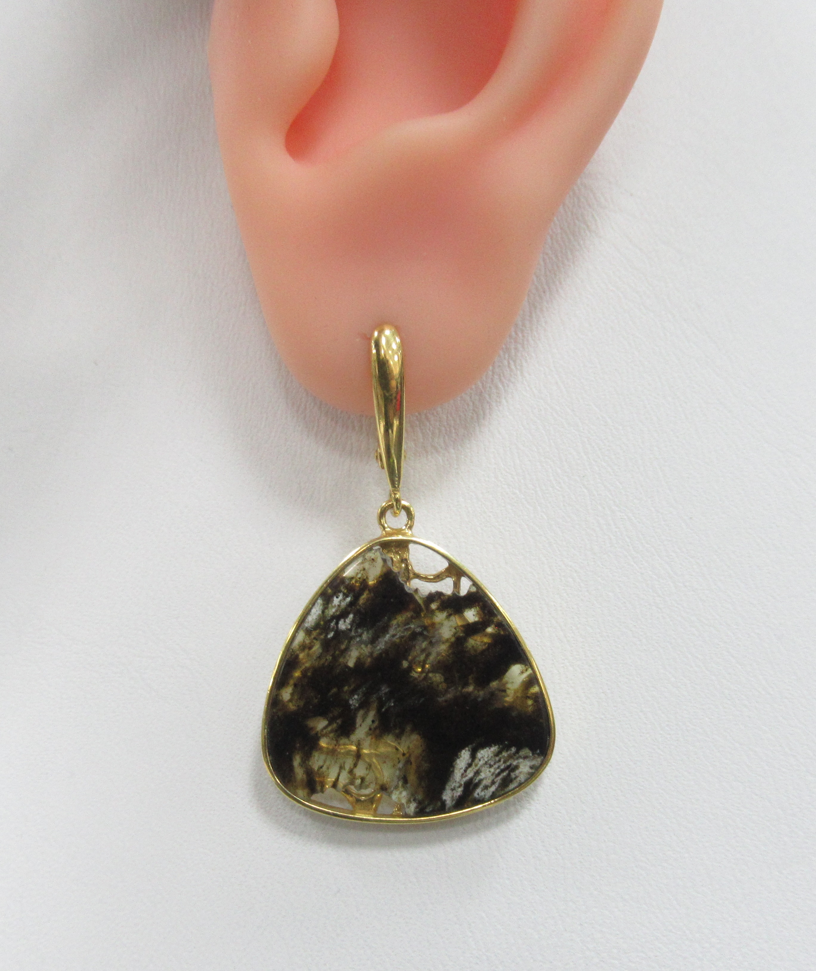 Серебряные серьги с янтарем